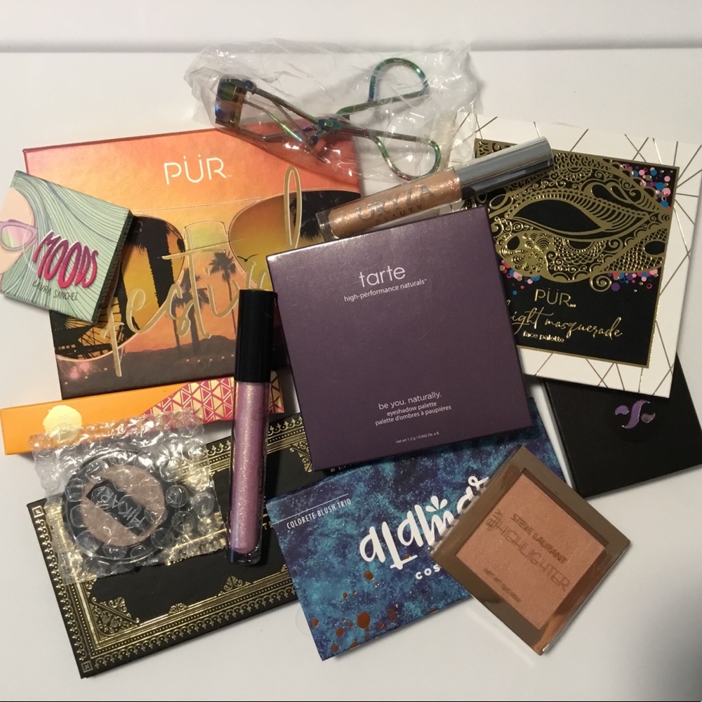13 Piece Makeup Lot/Bundle- Brand New- 5 Pallets